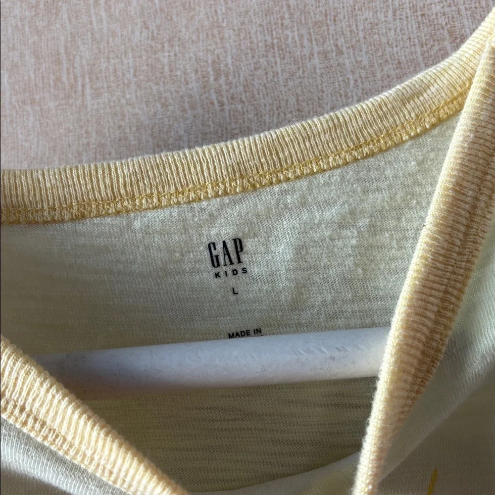 FINAL MARKDOWN GAP Kids Light Yellow Tee large